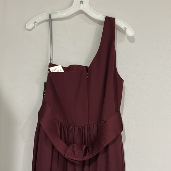 Vera Wang Dress - Picture 5 of 8